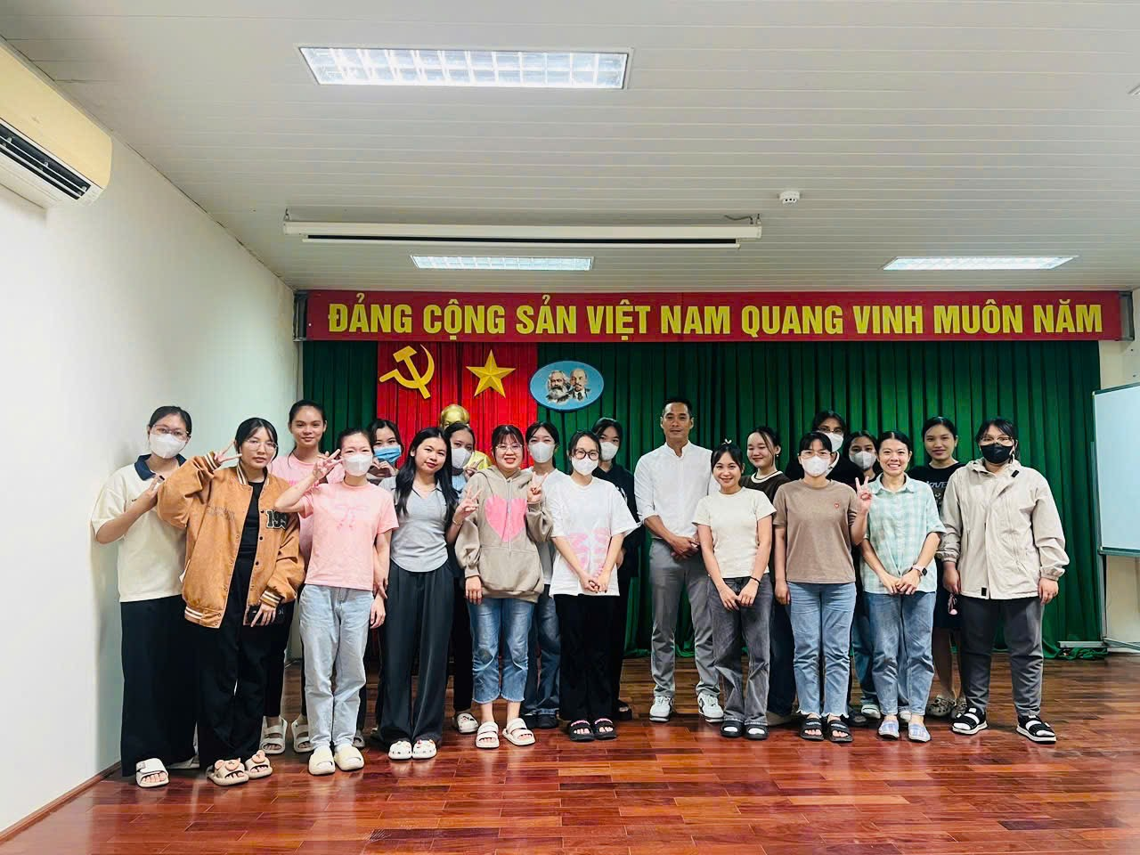 Khóa học nhận thức chung Hệ thống phân tích mối nguy và kiểm soát điểm tới hạn (HACCP) cho sinh viên Trường Đại học Kỹ thuật - Công nghệ Cần Thơ